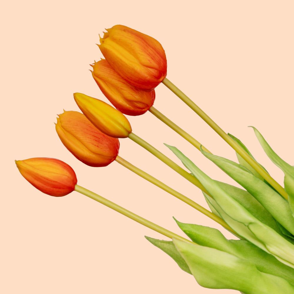 Tulip Bouquet – 10 Pieces – Mixed Colours – ‘Real Touch’ Artificial Tulips – 42 Cm (White/Green)
